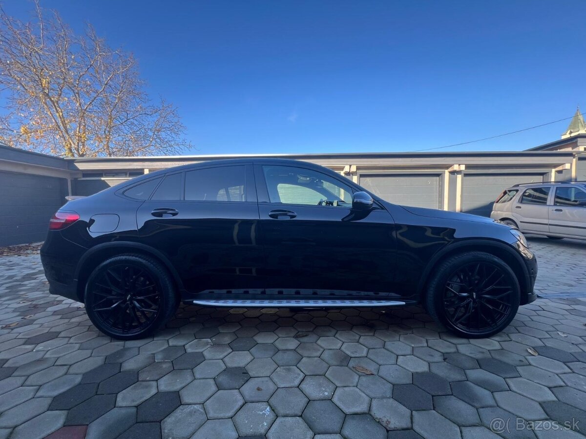 Mercedes-Benz GLC 250 Coupe AMG Night 4Matic - 8