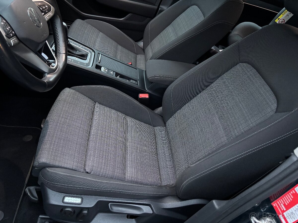 Volkswagen Passat Variant 2.0 TDI EVO Elegance DSG - 8