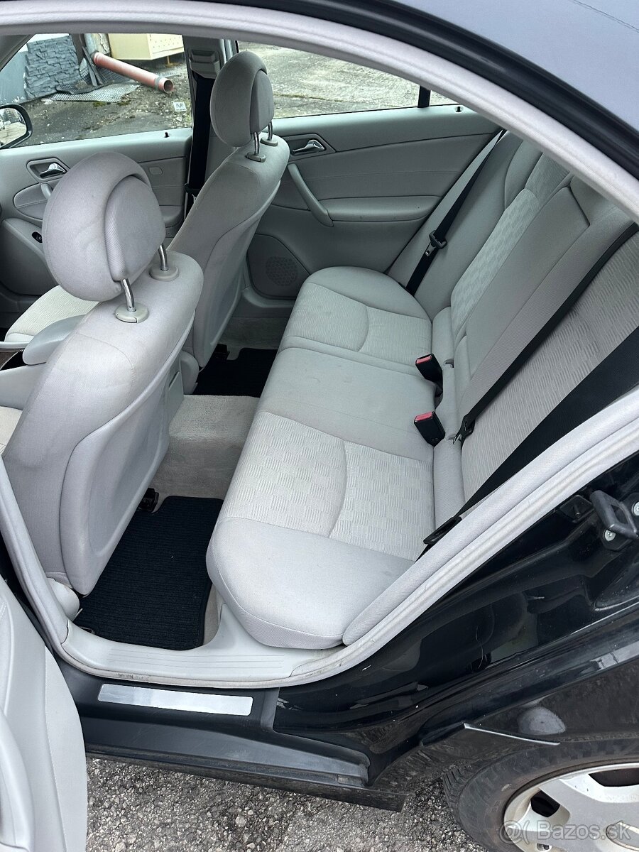 Mercedes Benz W203 Classic 180 kompresor - 8