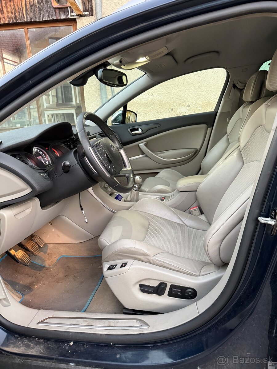 Predám Citroën C5 r.v. 2010, 120kW, 2.0 HDi, 16V - 8