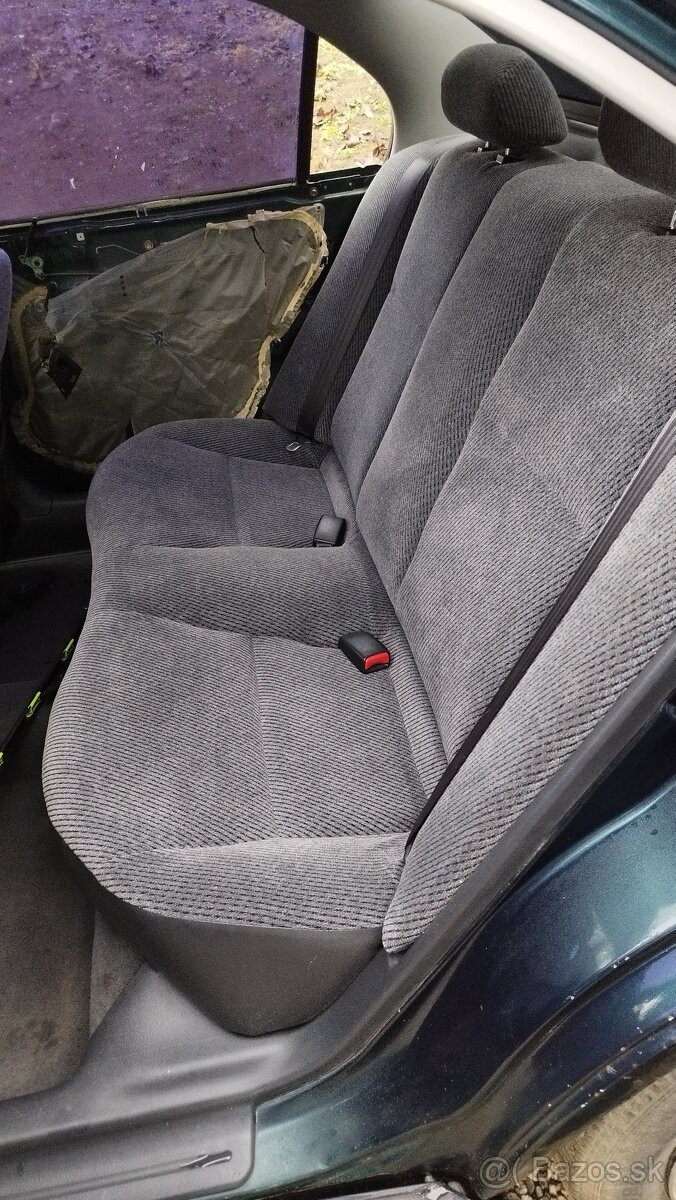 Honda Civic 1.5 vtec econom automat ,rozpredám na diely - 8
