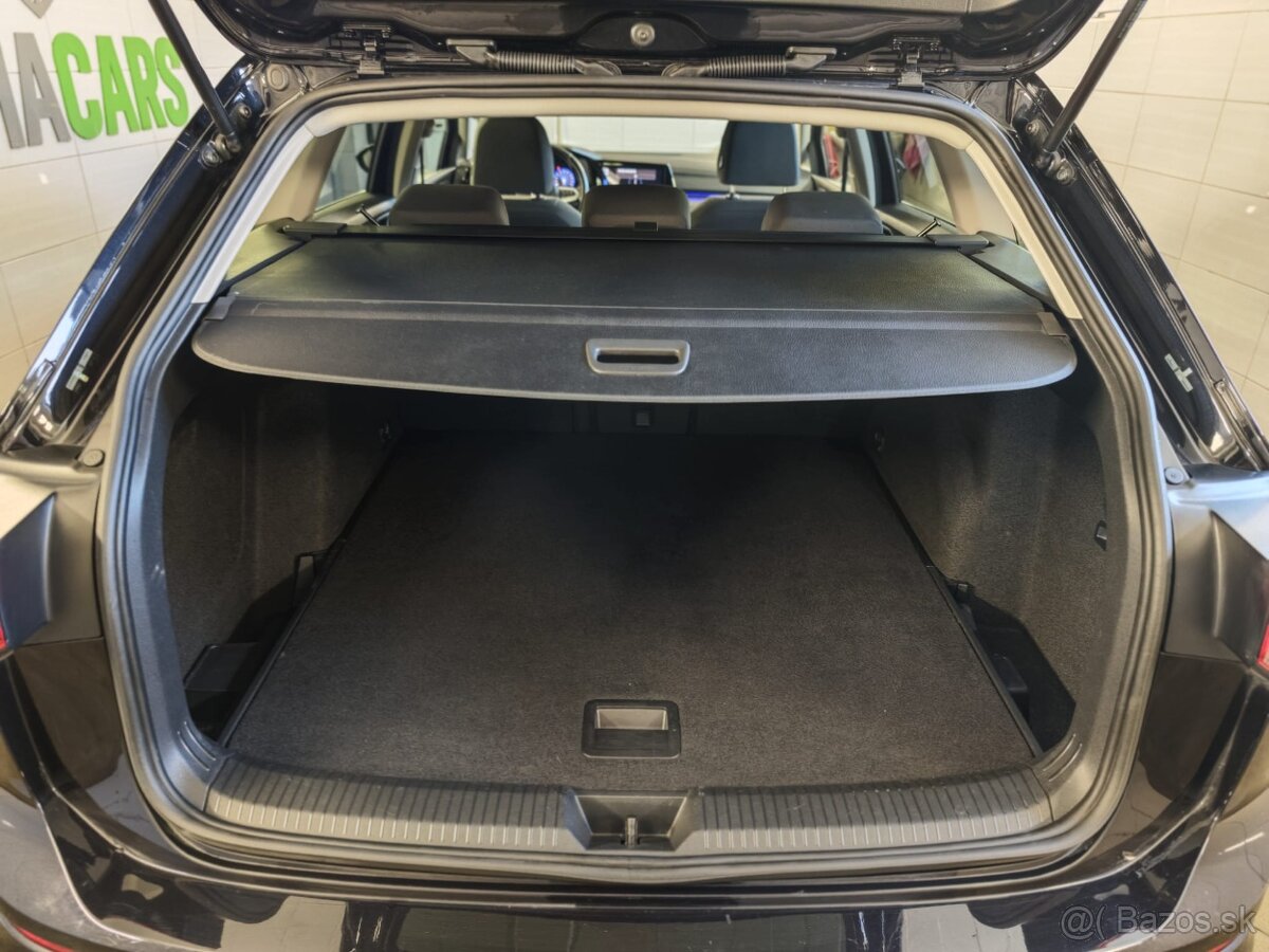 Volkswagen Golf VIII Variant STYLE - DSG, MATRIX, - 8