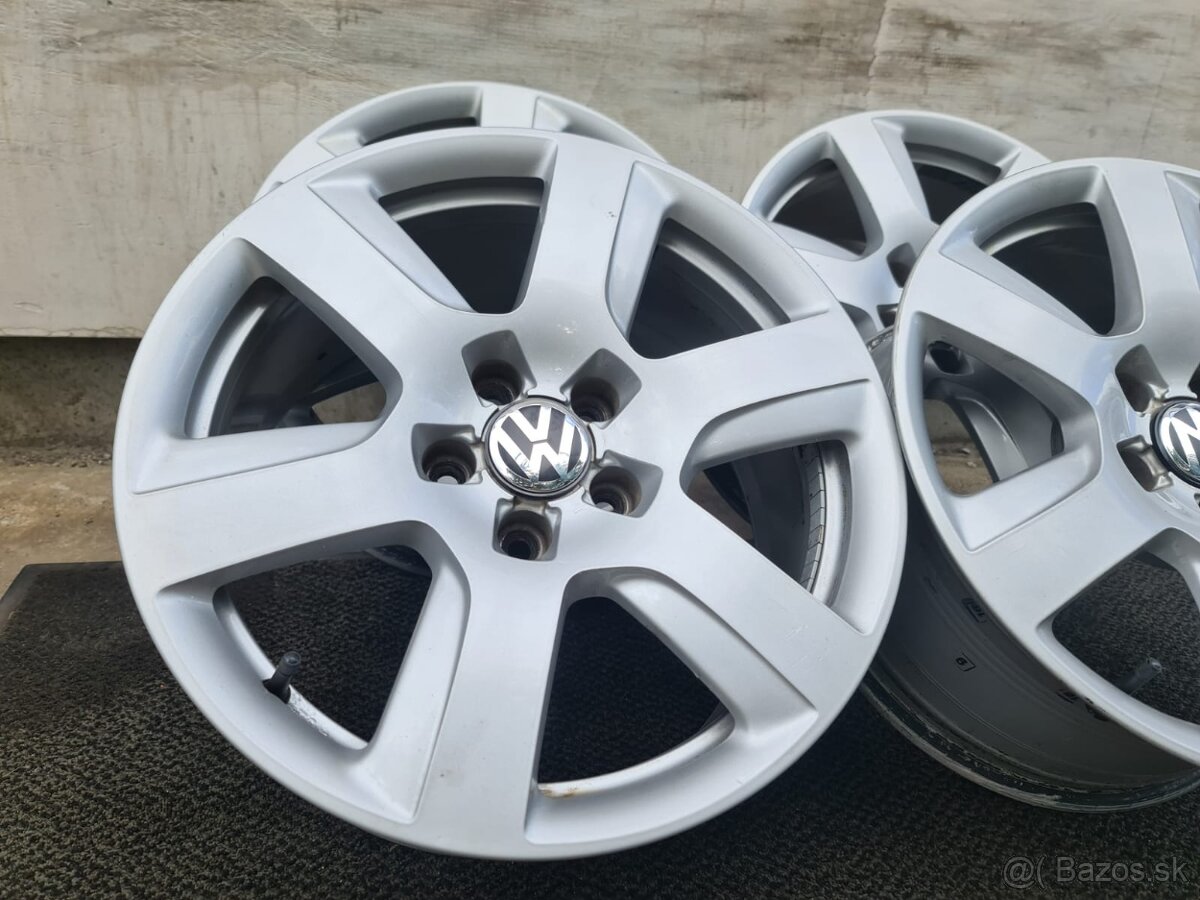 5X112 R17 AUDI 8,0J ET39 - 8