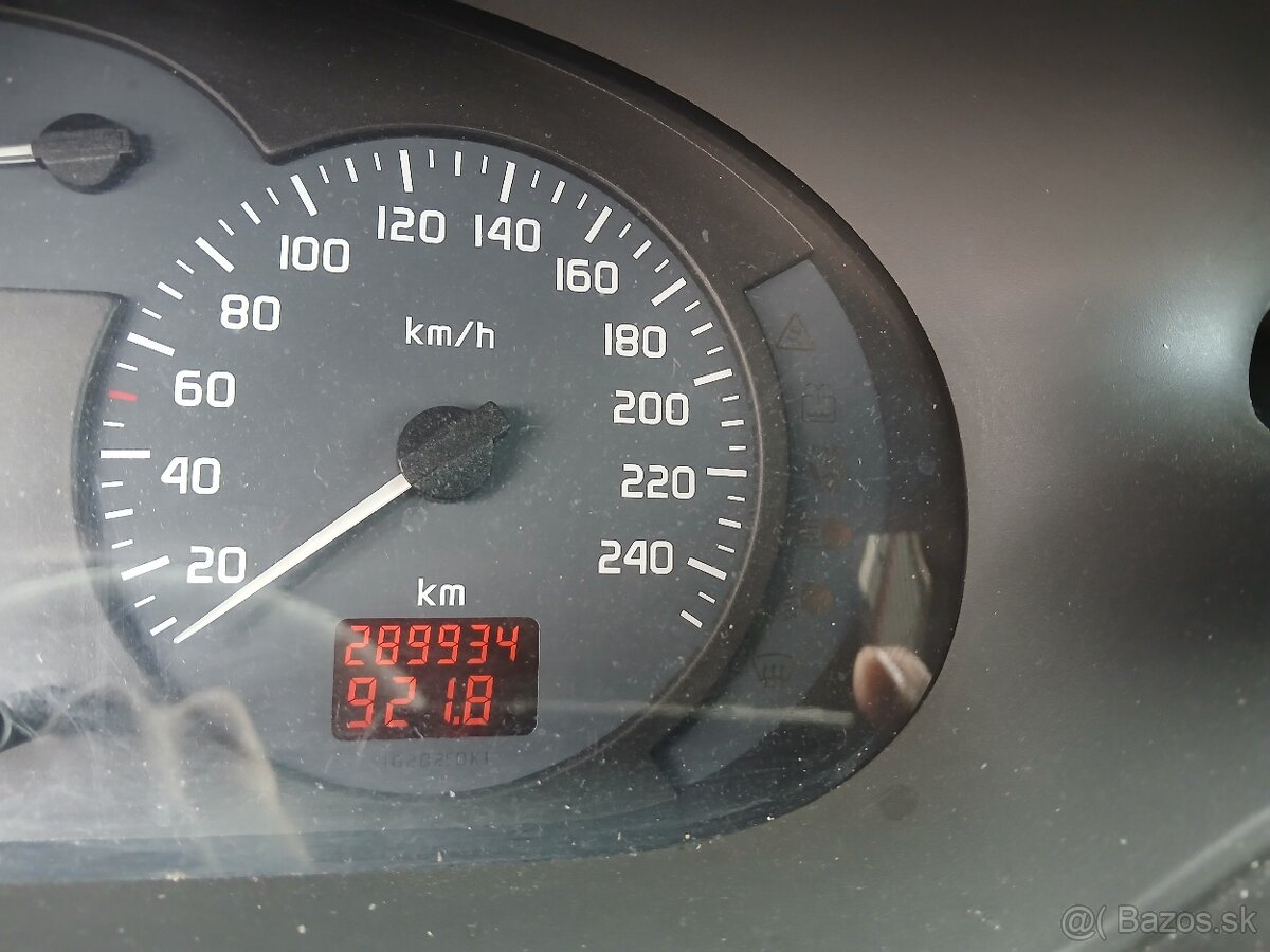 Predáme Renault Megane Scenic - 8