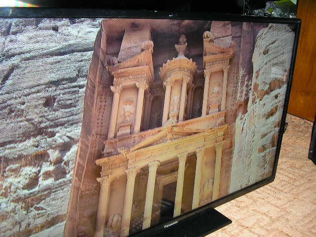 Predam LED televizor - 8