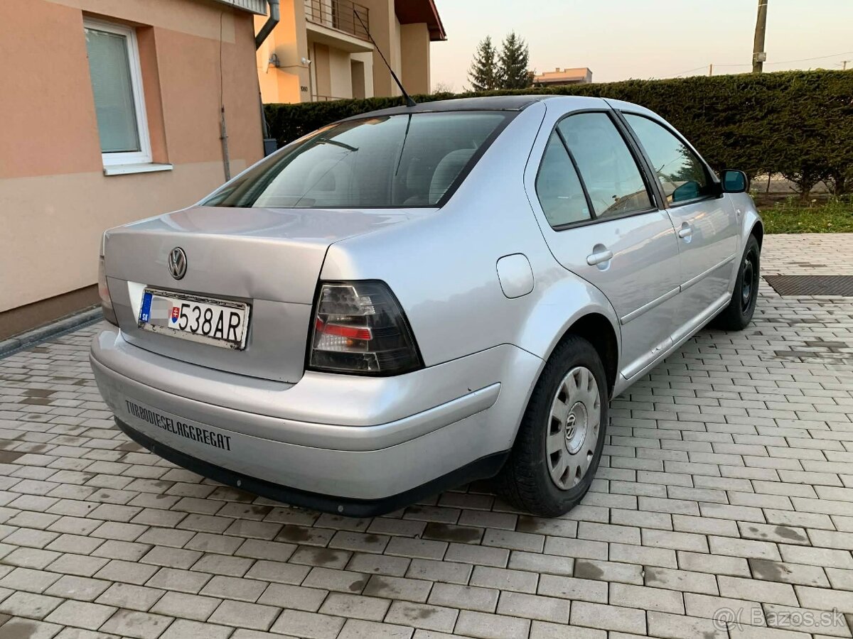 Volkswagen Bora 1.9 TDI 74Kw R.v 2002 - 8