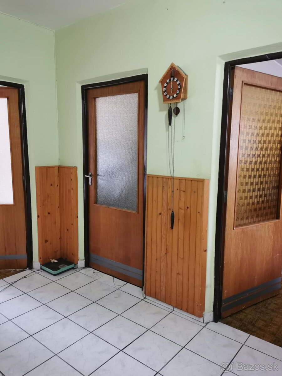 Slnečný 3-izbový byt, 83m2, 2 balkóny, Stred - 8