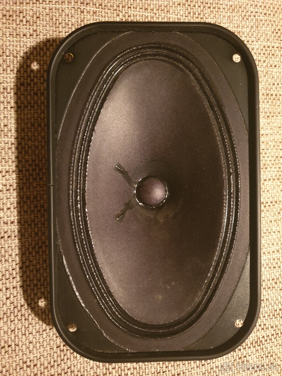 Reproduktory Tesla - 8