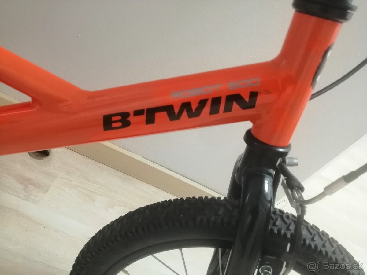 B TWIN model ROBOT - 8