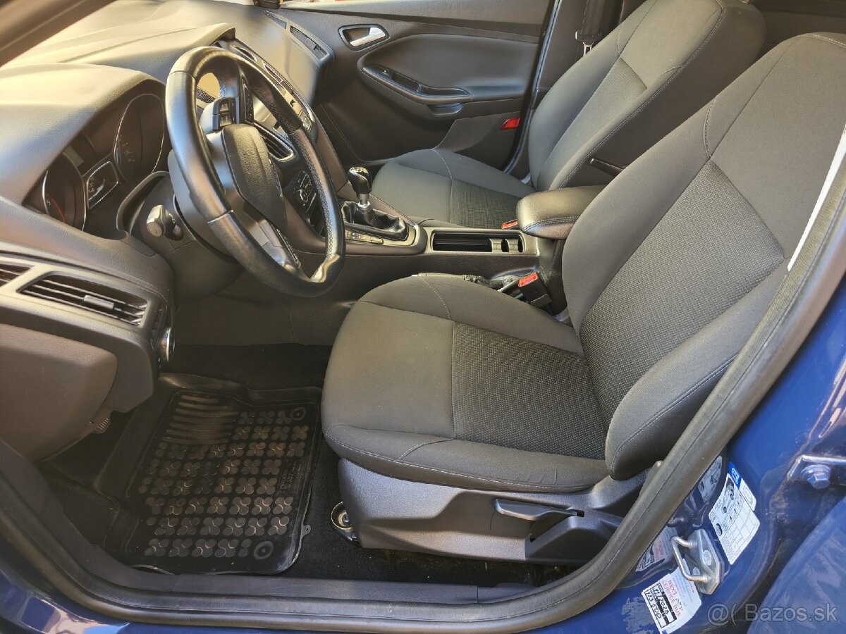 Ford Focus kombi - 8