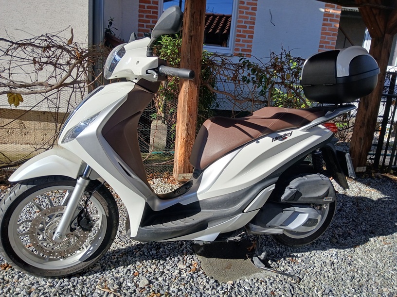 Piaggio Medley 125 , ABS - 8