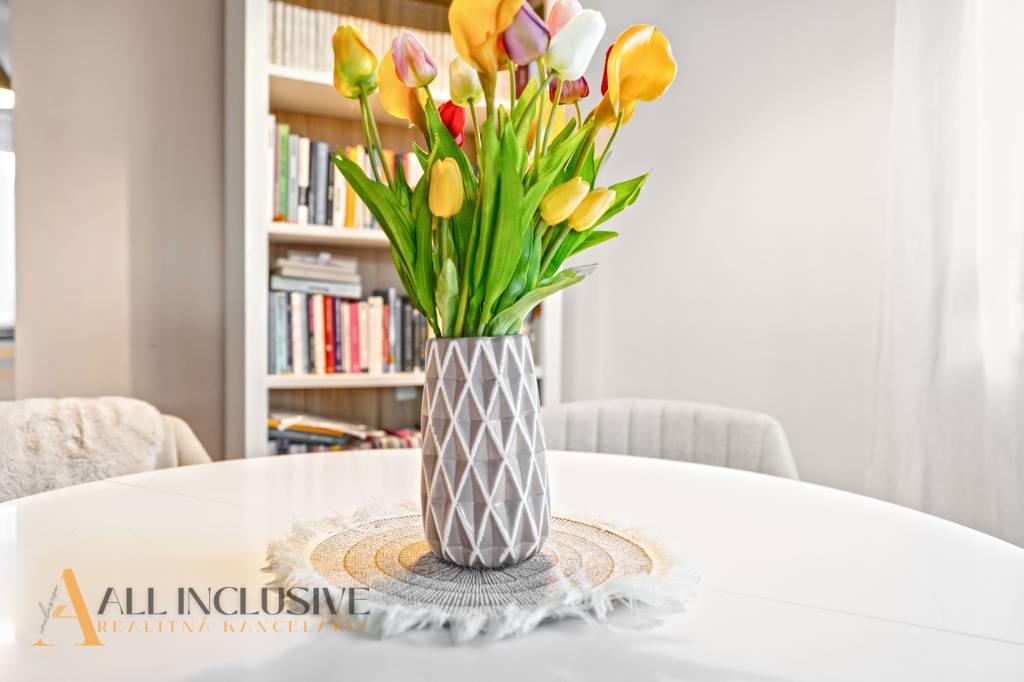 ALL INCLUSIVE | NA PREDAJ 4-IZBOVÝ RODINNÝ DOM V TOMÁŠIKOVE - 8