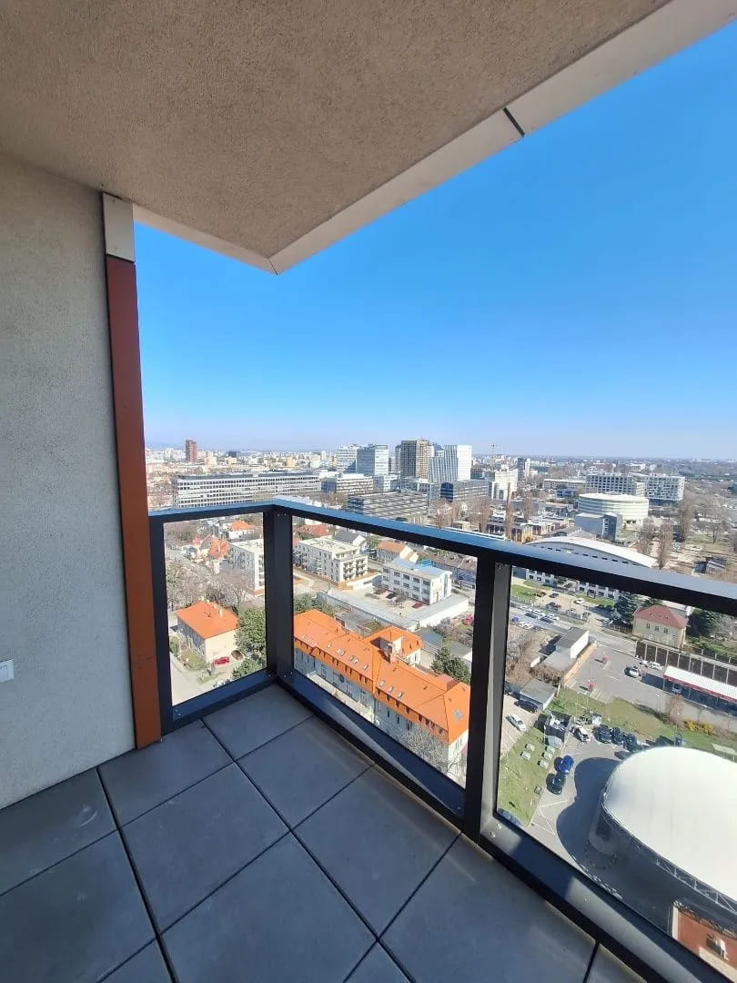 AFYREAL prenájom slnečný 2i byt na 18. posch. -výhľad na pan - 8