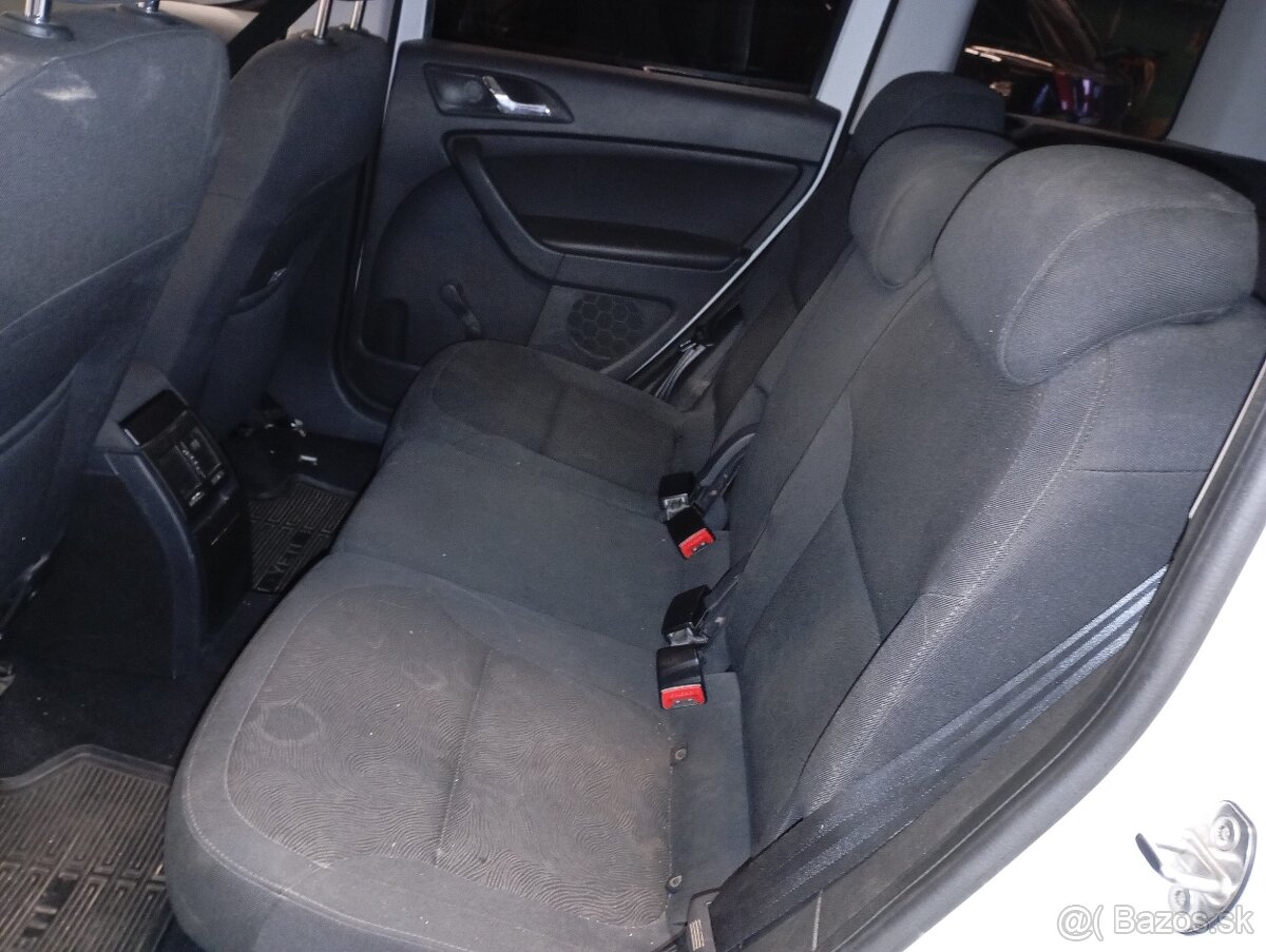 škoda yeti 1,2tsi,81kw,6-rychl. - 8