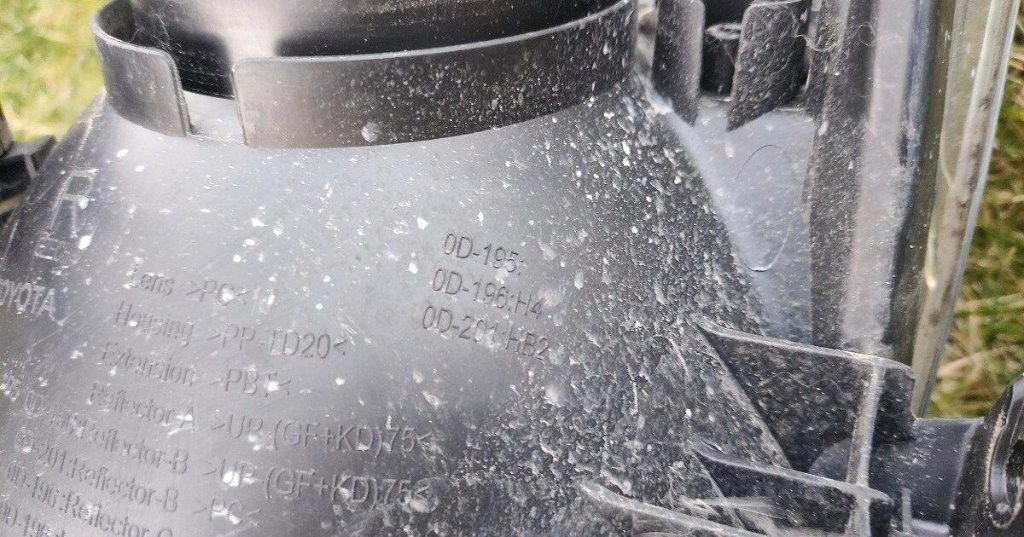 Toyota Yaris 3 III 2017 - 2020 - Predne svetlo lampa - 8