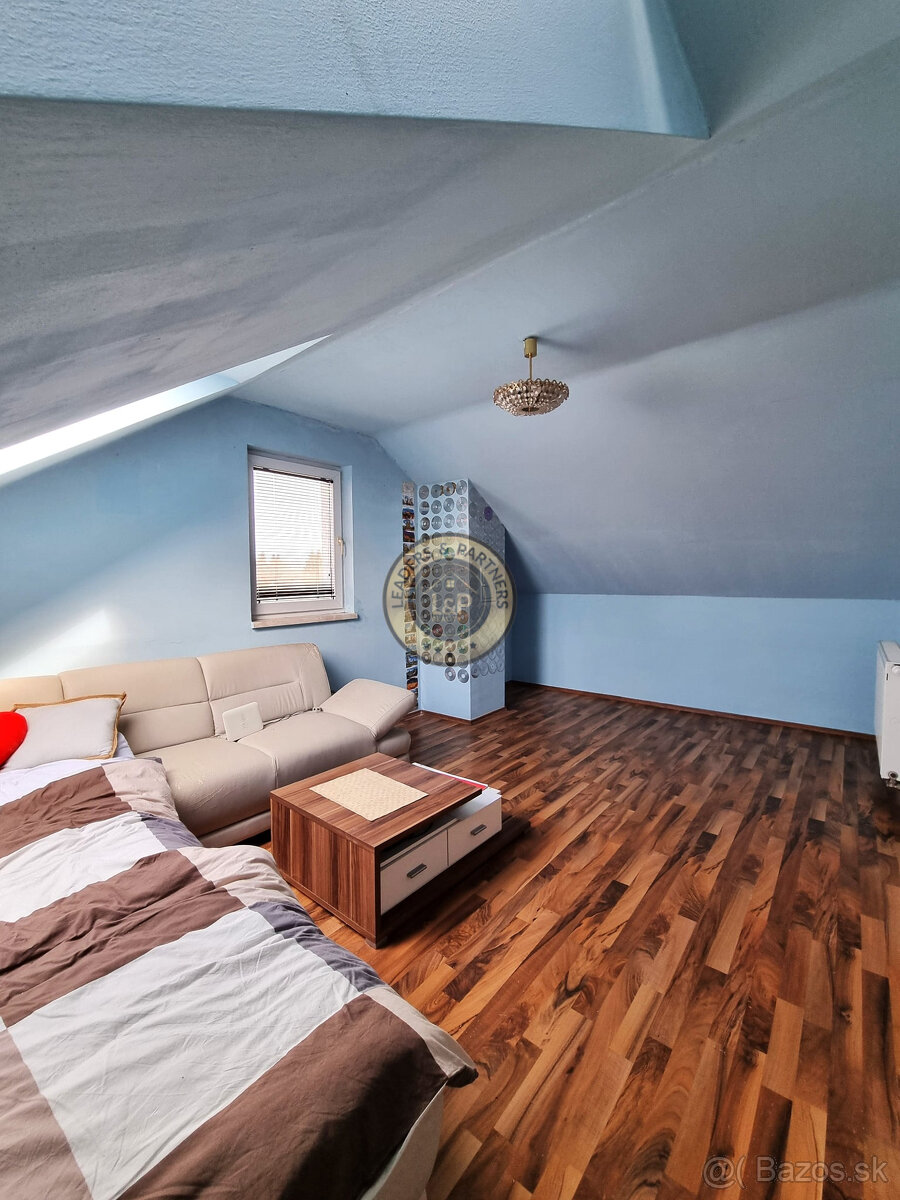 PREDAJ rodinný dom s tenisovým kurtom Levél - 8