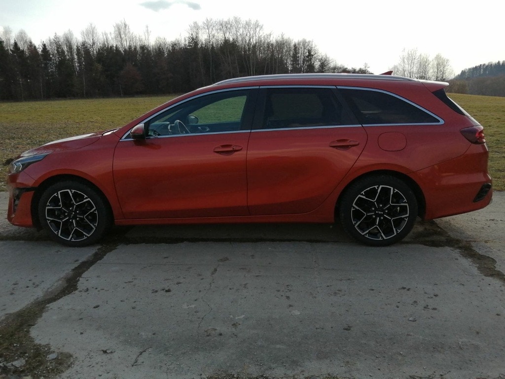 Kia Ceed Kombi GT-Line 1.5 - 8