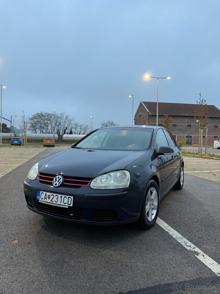 Volkswagen Golf - 8