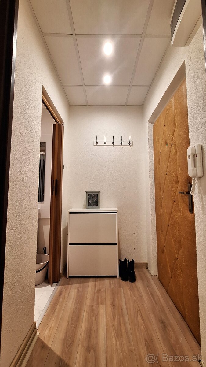 Prenájom 1 izbového bytu na Sliači, okamžite voľný - 8