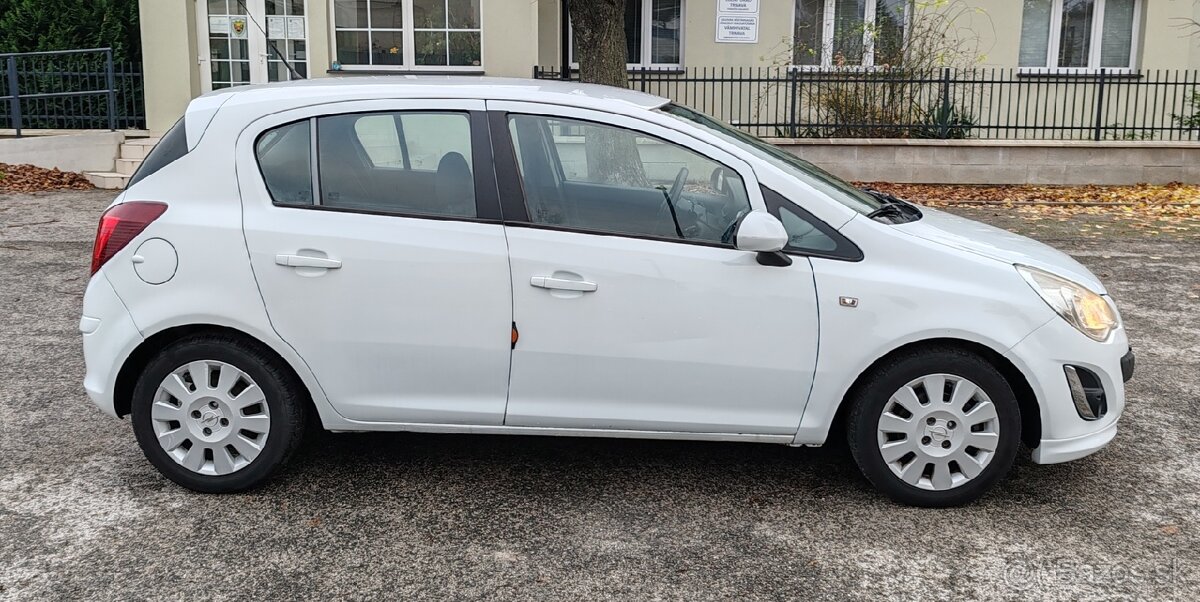 Predám vymenim opel corsa D 1.2 16v 2012 facelift - 8