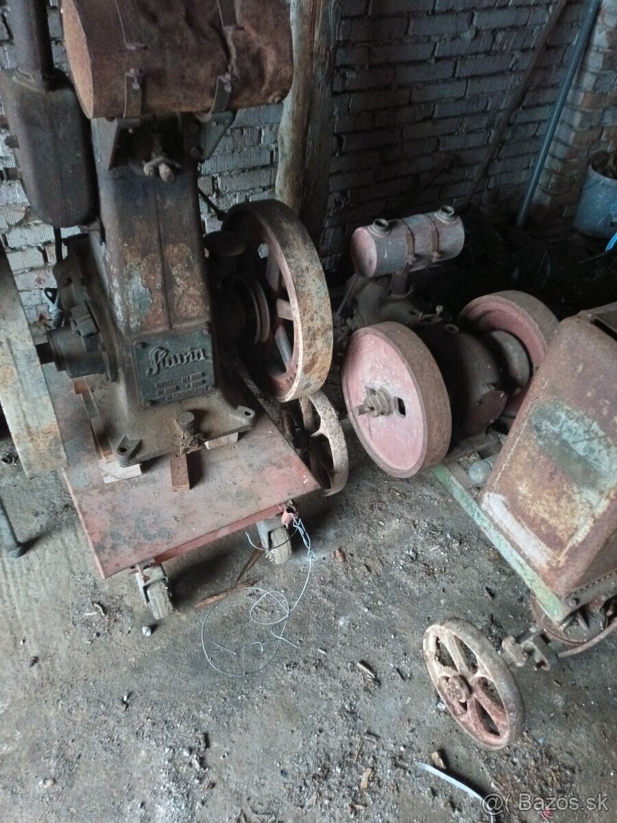 Stabilak, Slávia, Lorenz, Tatra 805 - 8