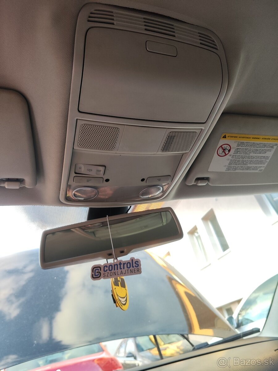 Rozpredám Passat B6 - 8