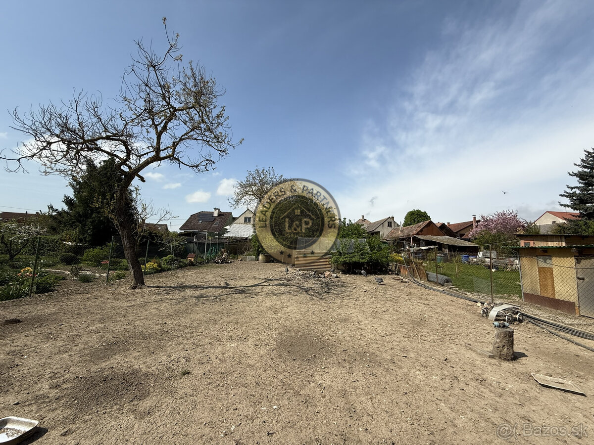 Na predaj dom v pôvodnom stave v Hornej Krupej s pozemkom 18 - 8