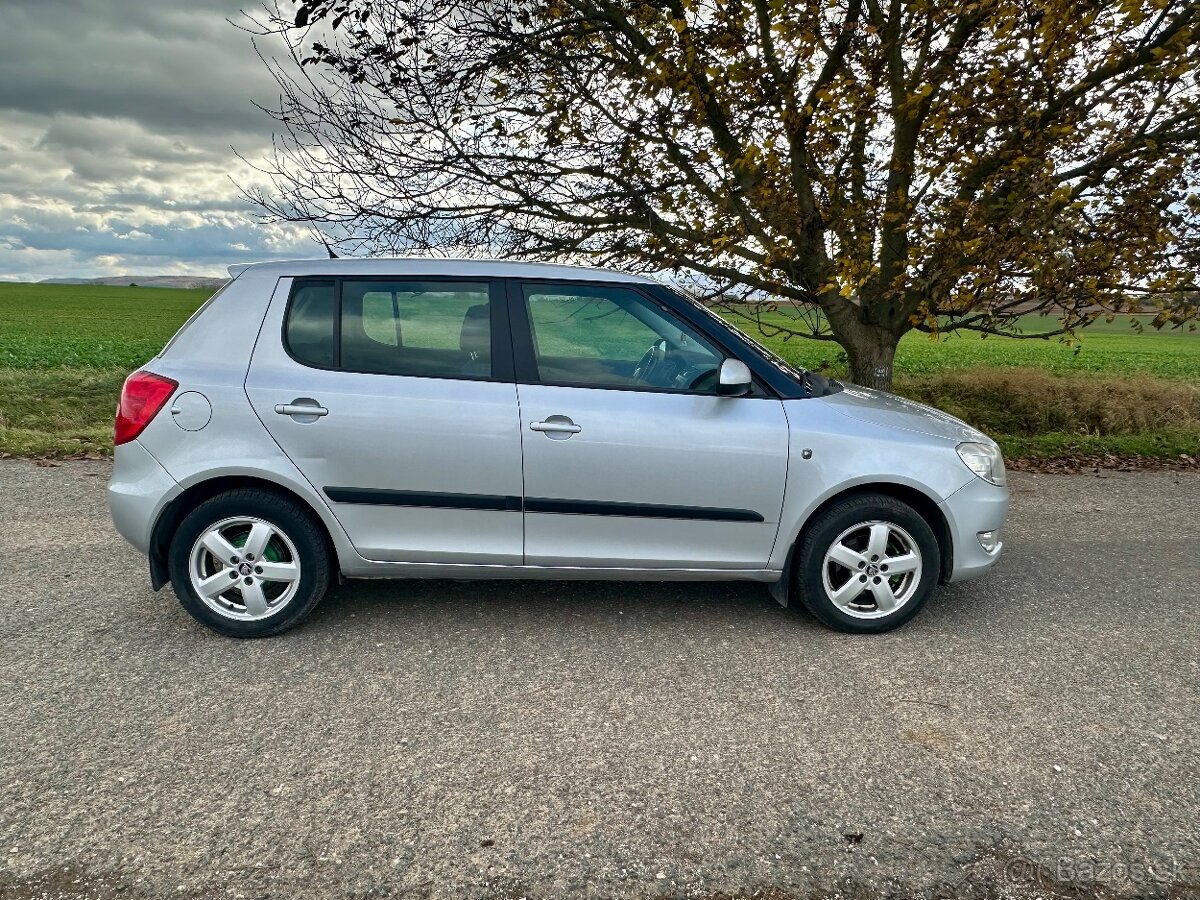 Škoda Fabia - 8