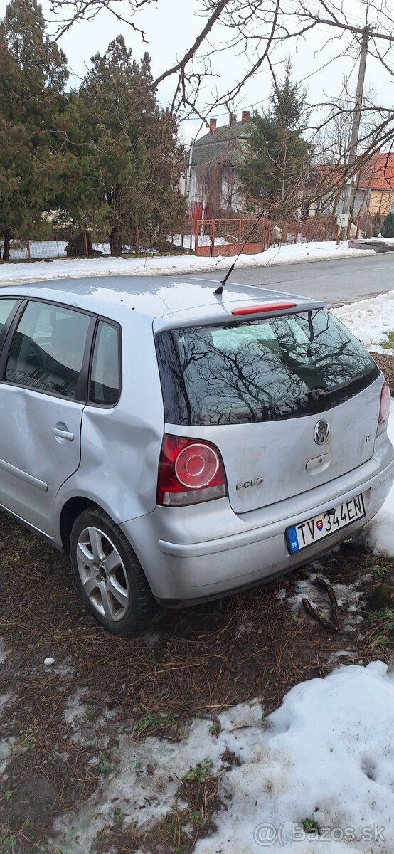 Predám VW polo 1.4 55kw rv.2006 - 8