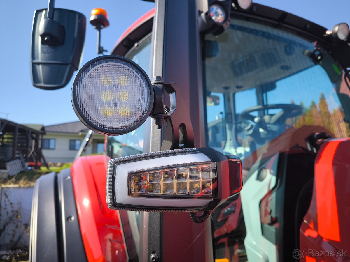 Traktor Valtra T235 Versu s otočným riadením Twin-Trac - 8