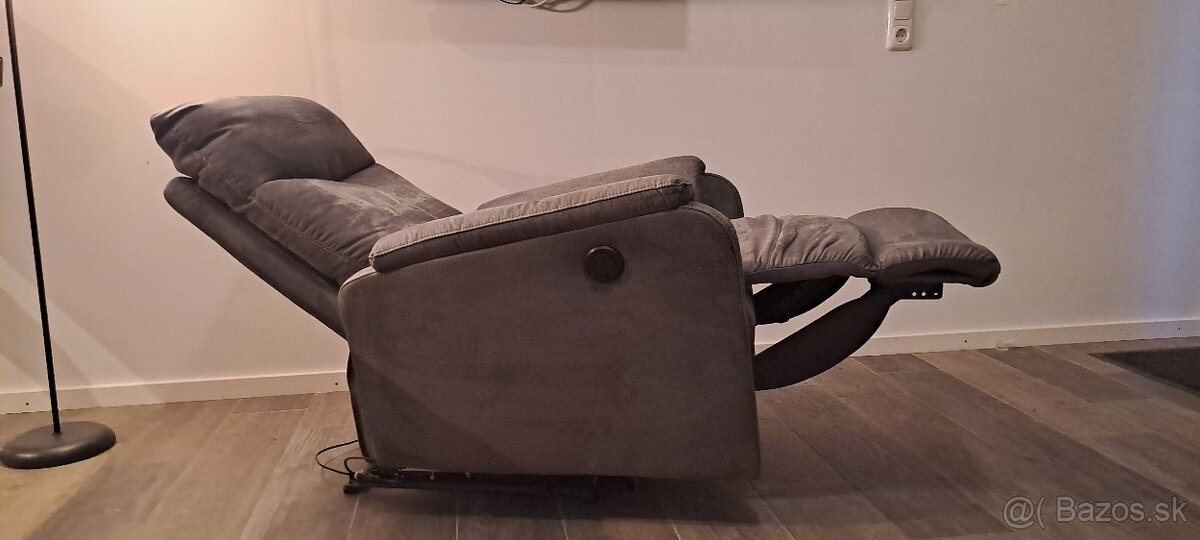 Elektricke polovateĺné kreslo - 8