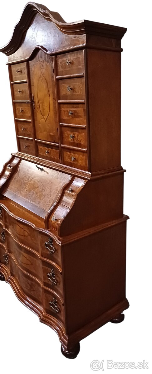 Starožitný nabytok - 8