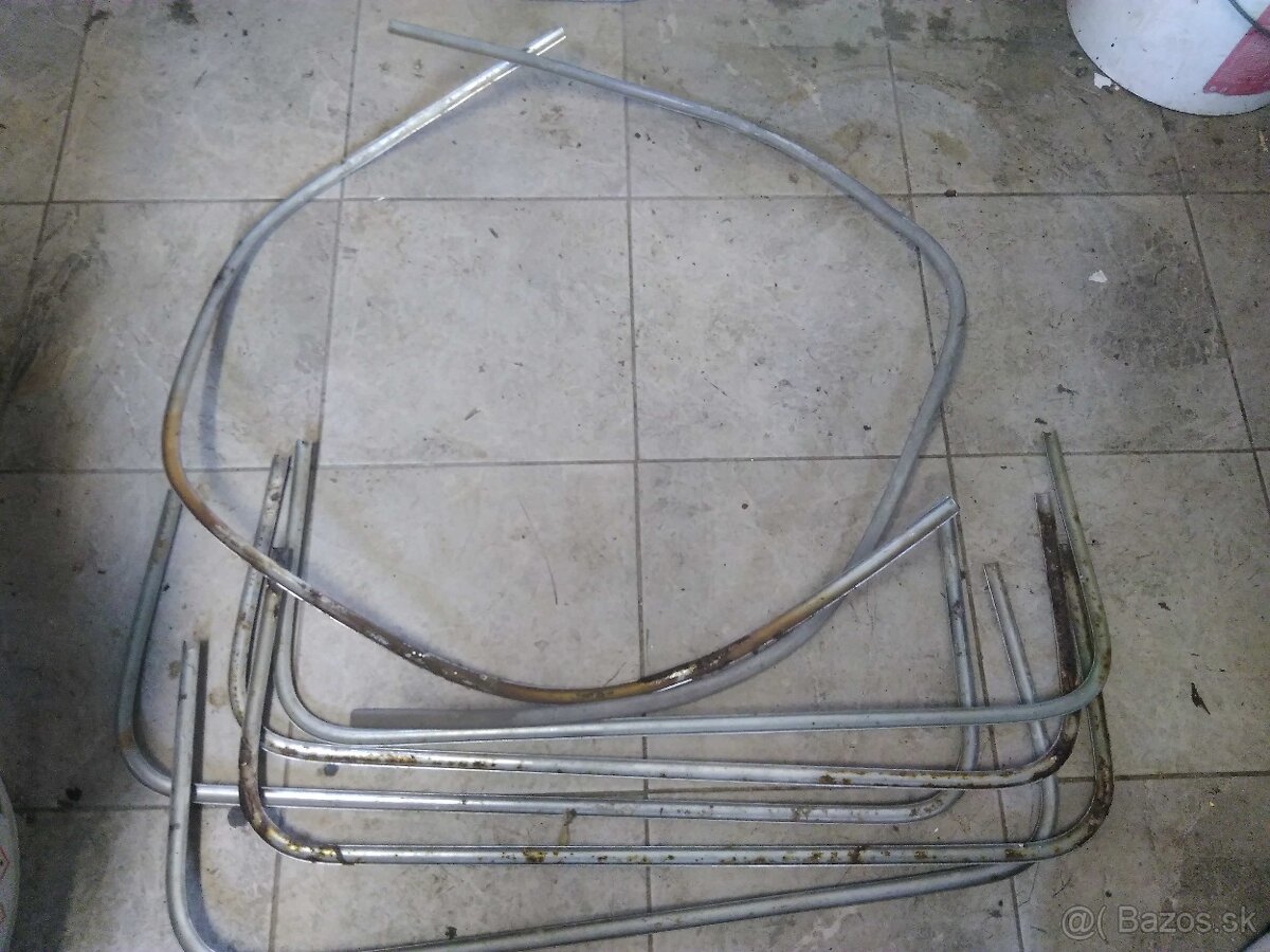 Lišty na Tatra 603 - 8