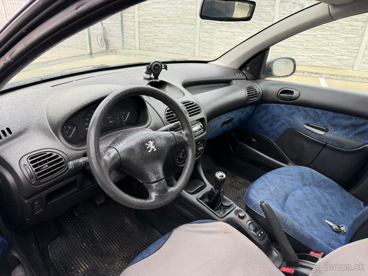 Peugeot 206 - 8