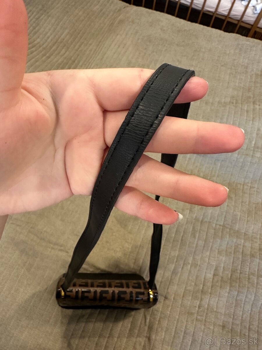 Fendi kabelka - 8
