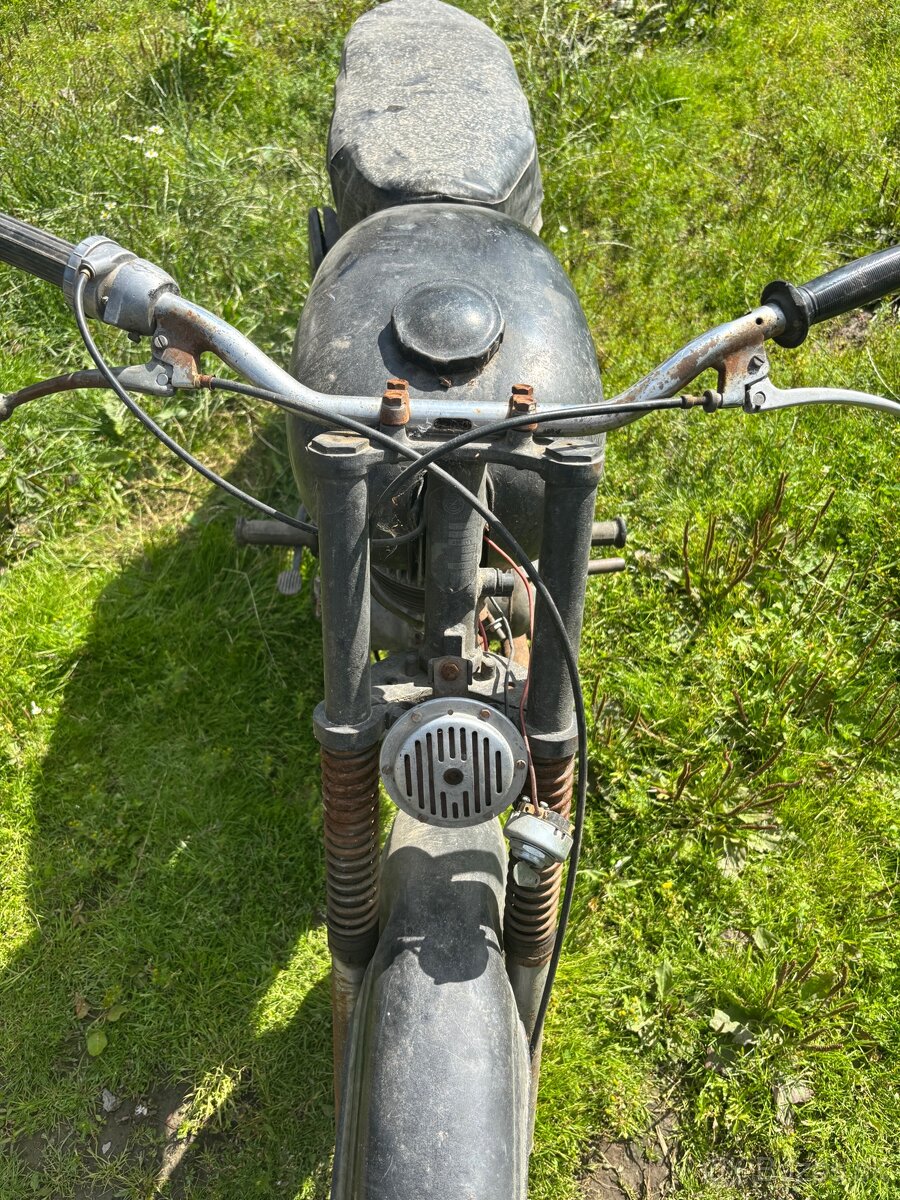 Jawa 250/559 - 8