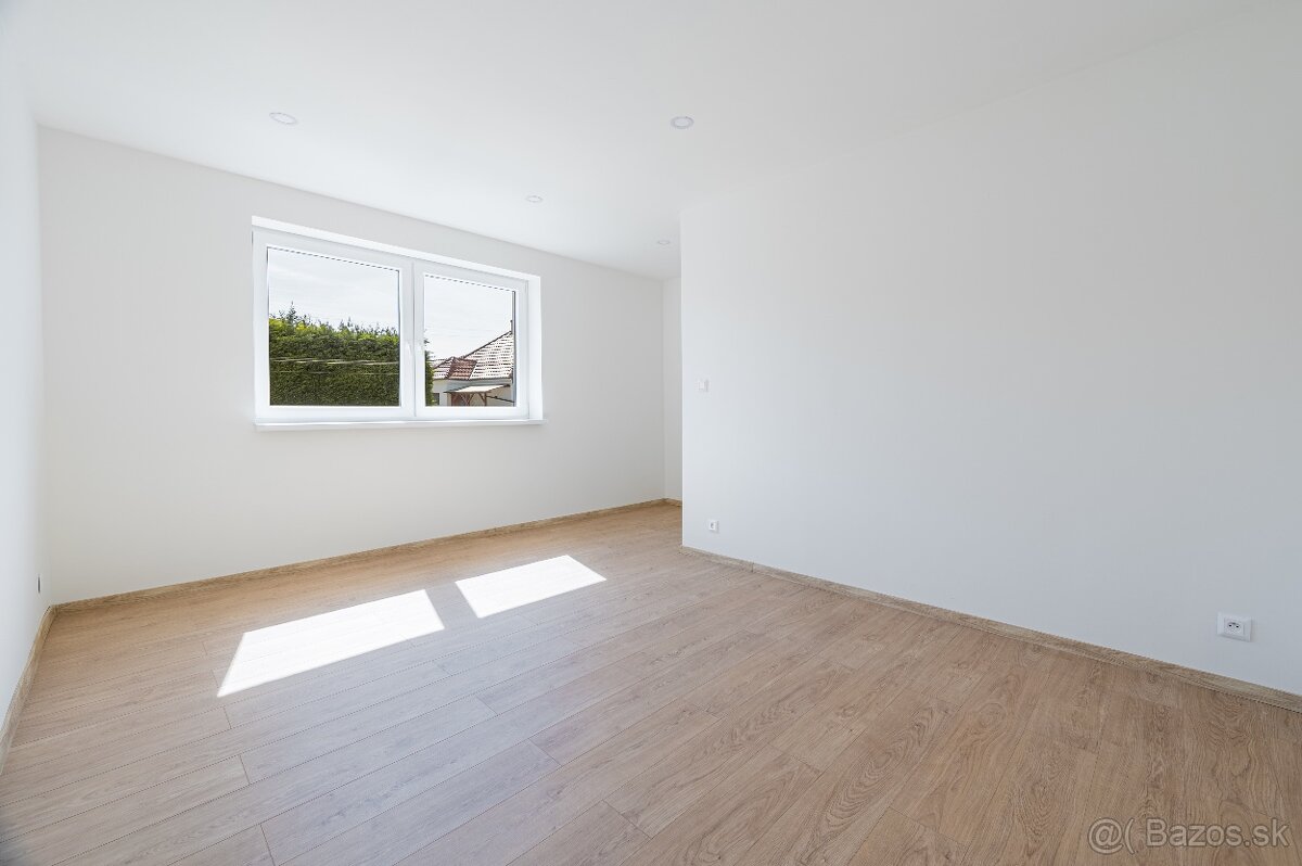 SRG | Nový 4-izbový dom s terasou a garážou | Kolárovo - 8