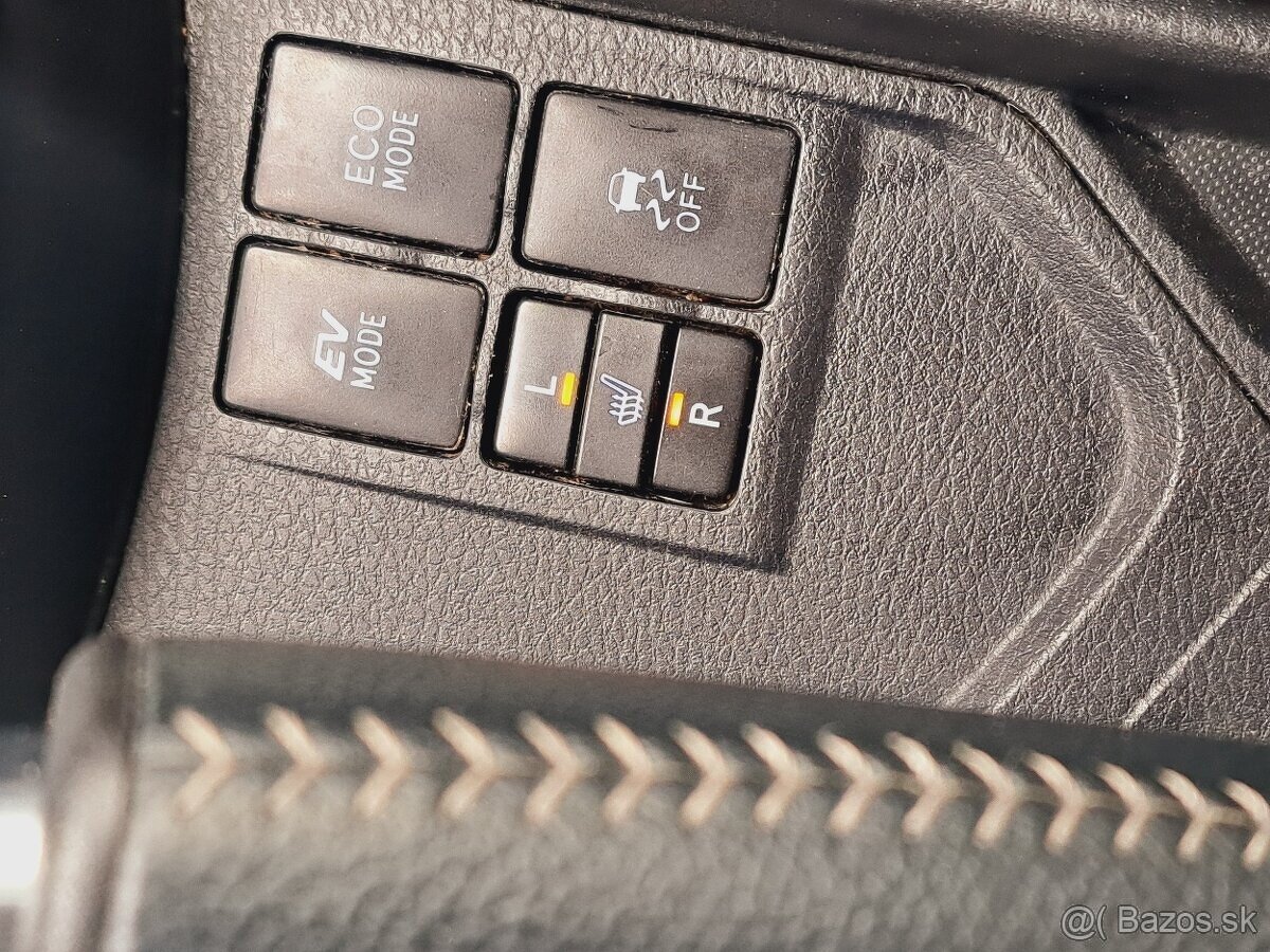 Toyota Yaris Hybrid 2018 Facelift 4-valec - 8