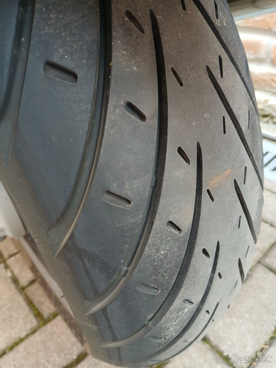 YAMAHA FJR 1300 AE - 8