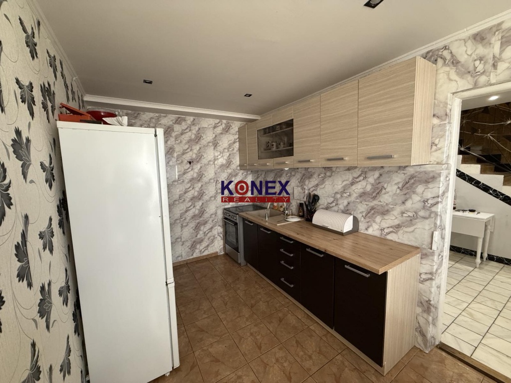 NA PREDAJ – rodinný dom Leles - 8