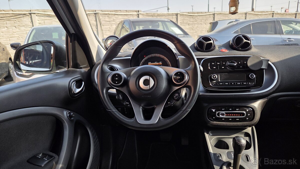 Smart EQ Fourfour - 8