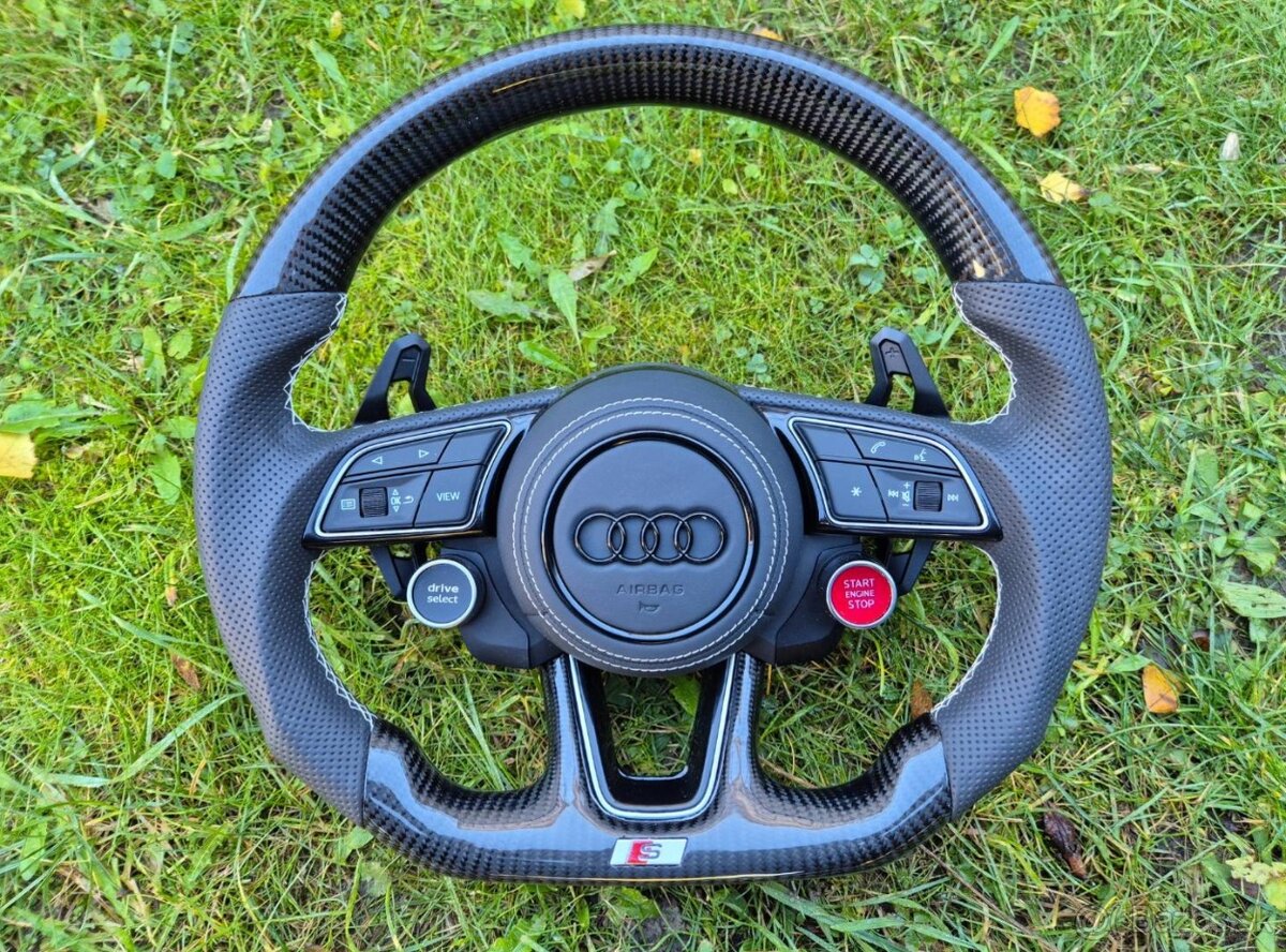 -AUDI R8 VOLANT SPORTOVY START/STOP - DRIVE SELECT - 8