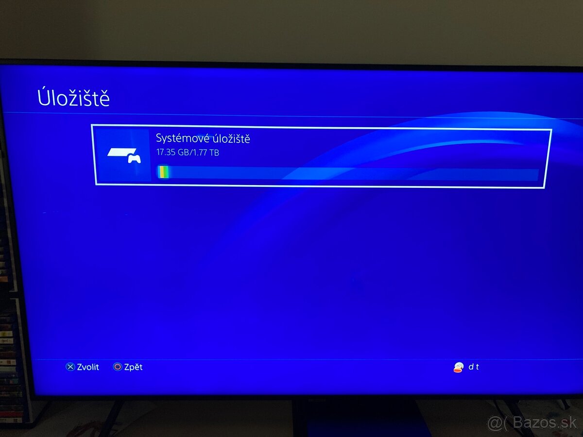 PS4 PRO 2TB SSD + 3 ovládače + hry - 8