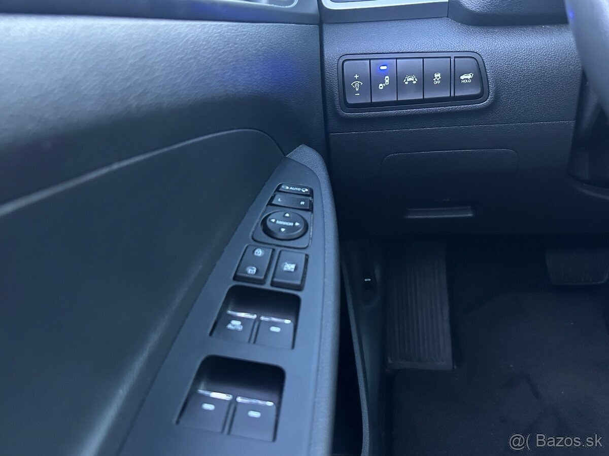 Hyundai Tucson 1.6 4x4 - 8