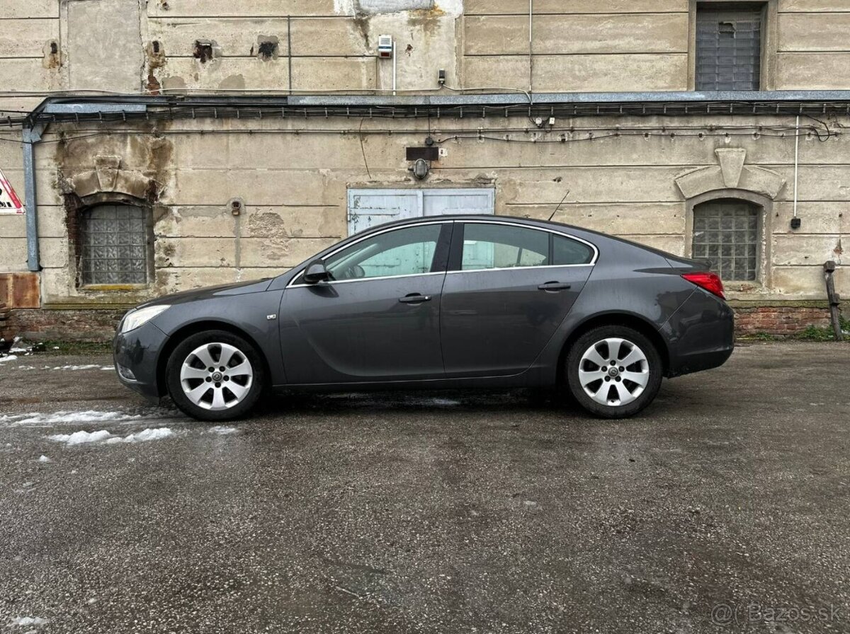 Opel Insignia 2.0 CDTI - 8