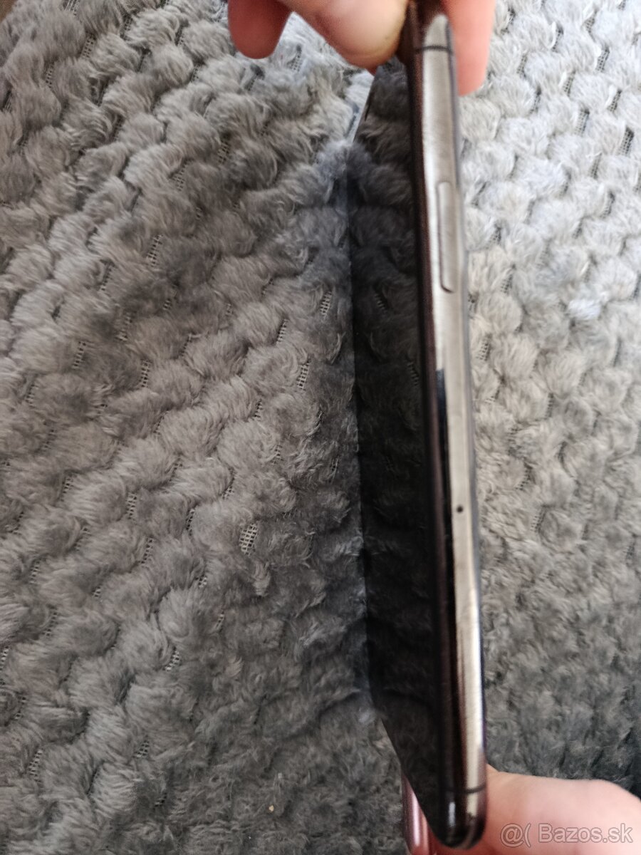 Predám iphone 11pro 256GB - 8