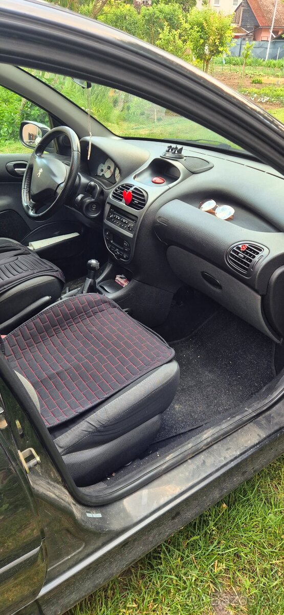 predám peugot 206 1.6 hdi 80kw - 8