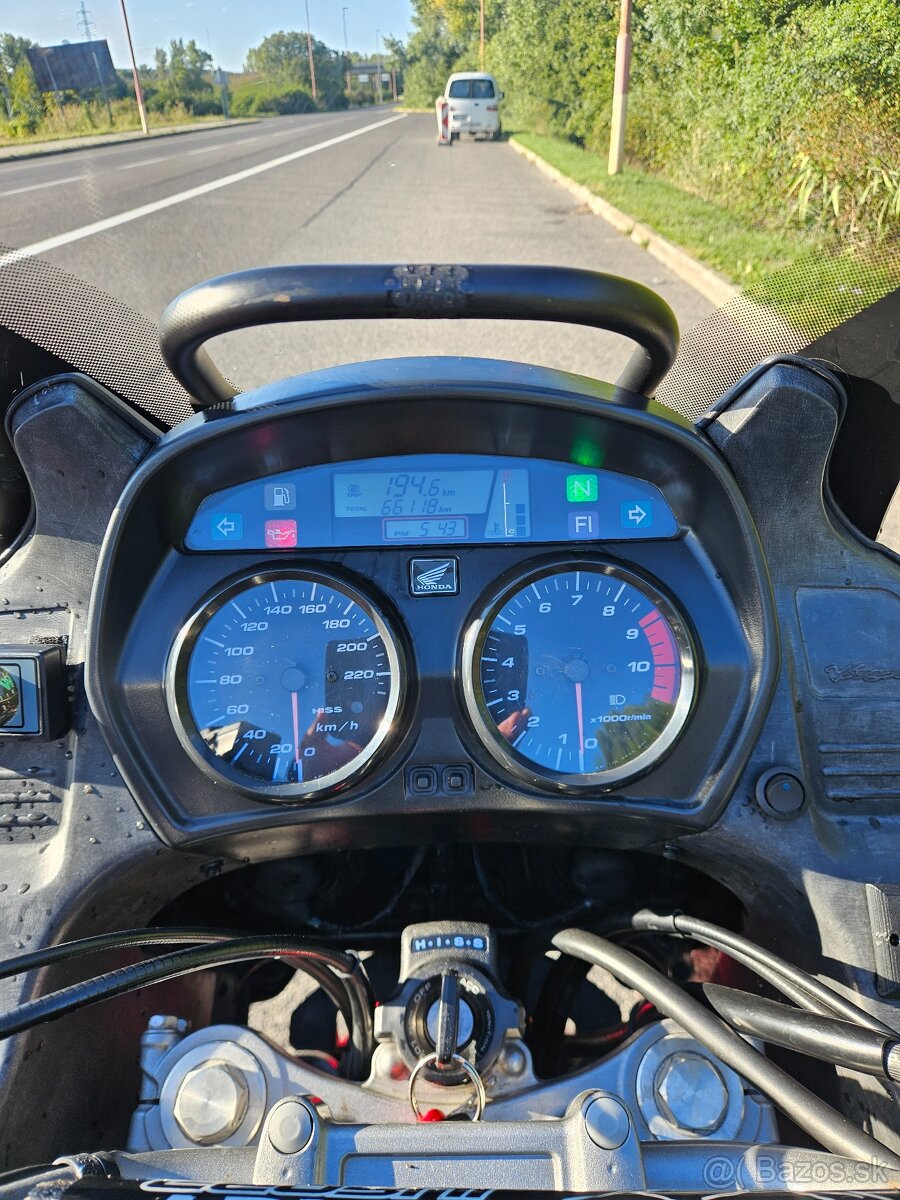 Honda XL 1000V Varadero - 8