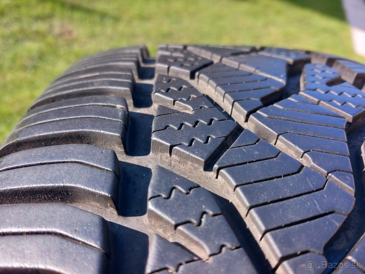 205/55 r16 celoročne pneumatiky - 8