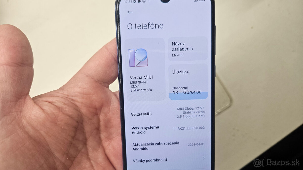 Xiaomi Mi9 SE - výborný mobil do ruky - 8